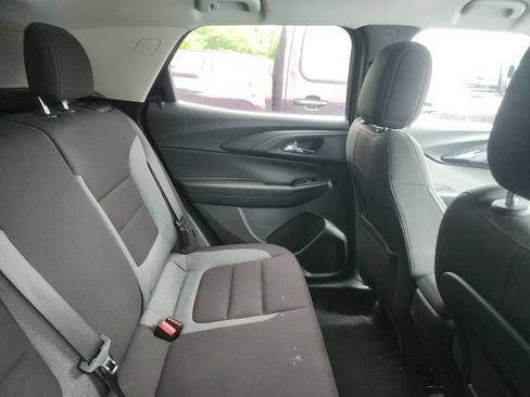 Used 2023 Chevrolet TrailBlazer LT FWD image 4