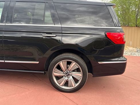 Used 2018 Lincoln Navigator Reserve w/ Technology Package image 36