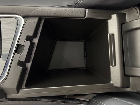 Used 2021 Buick Enclave Essence w/ Sport Touring Edition FWD image 35