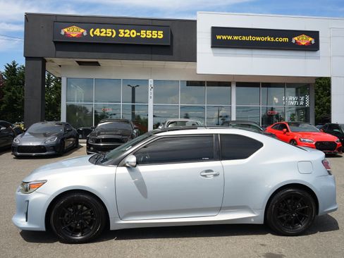 Used 2014 Scion tC 10 Series FWD image 2