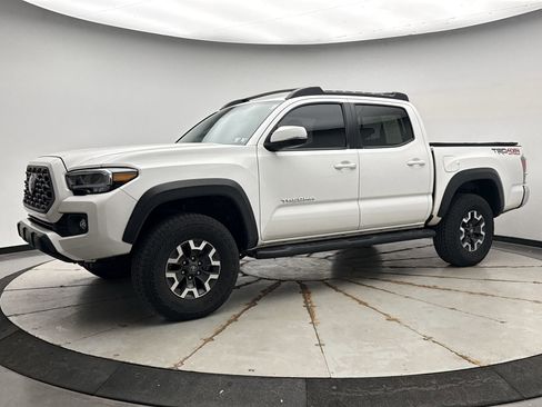 Used 2023 Toyota Tacoma TRD Off-Road image 1