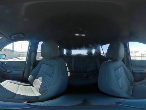 Used 2025 Chevrolet Equinox LT FWD image 43