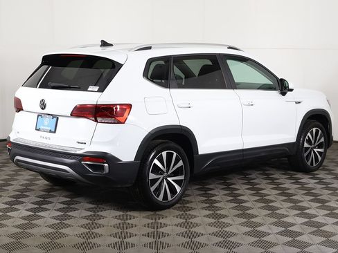 Used 2022 Volkswagen Taos SE AWD/4WD image 8