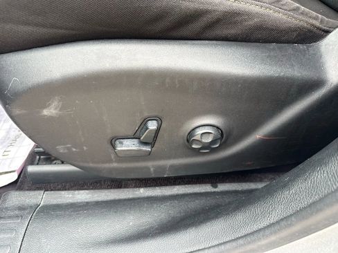 Used 2016 Jeep Cherokee Latitude w/ Safety/Convenience Group image 24