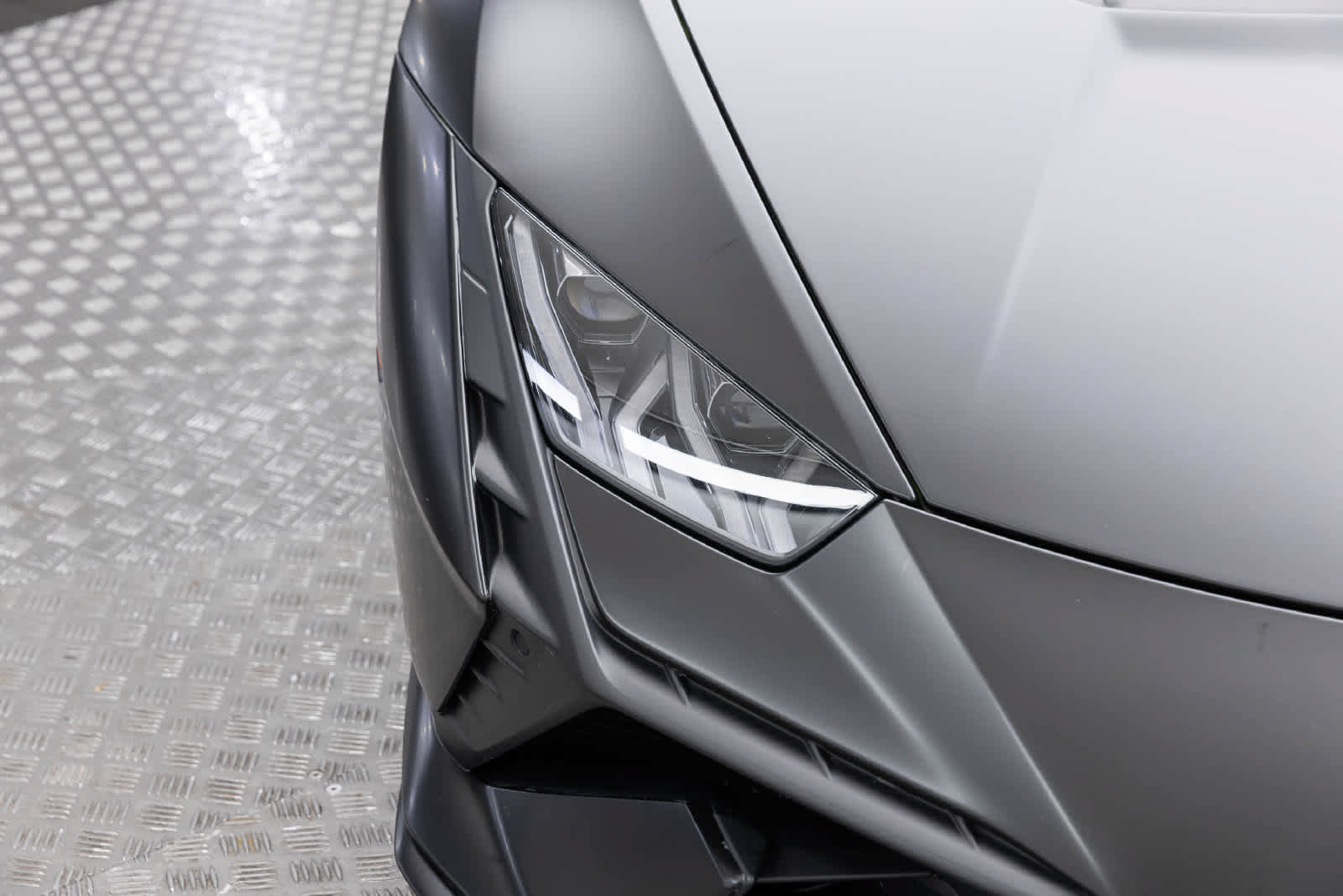 Used 2023 Lamborghini Huracan Tecnica RWD image 47