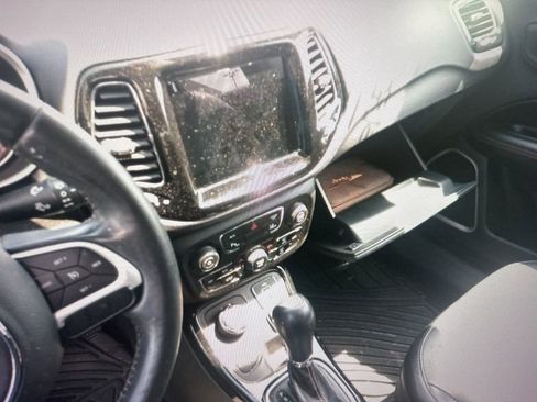 Used 2018 Jeep Compass Limited w/ Navigation Group image 8