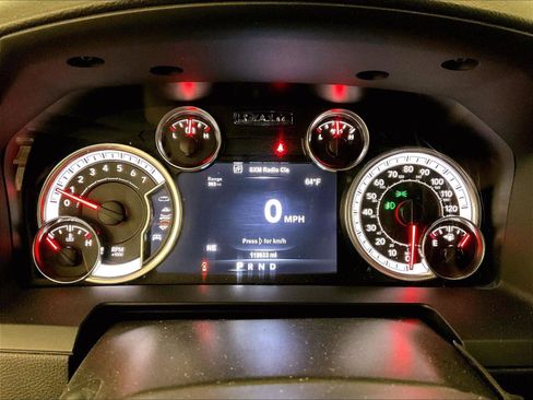 Used 2015 RAM 2500 Laramie w/ Convenience Group AWD/4WD image 19