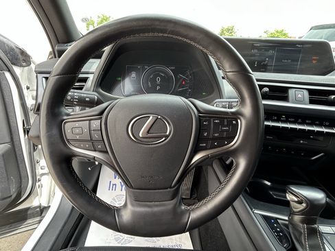 Used 2019 Lexus UX 250h w/ Premium Package AWD/4WD image 20