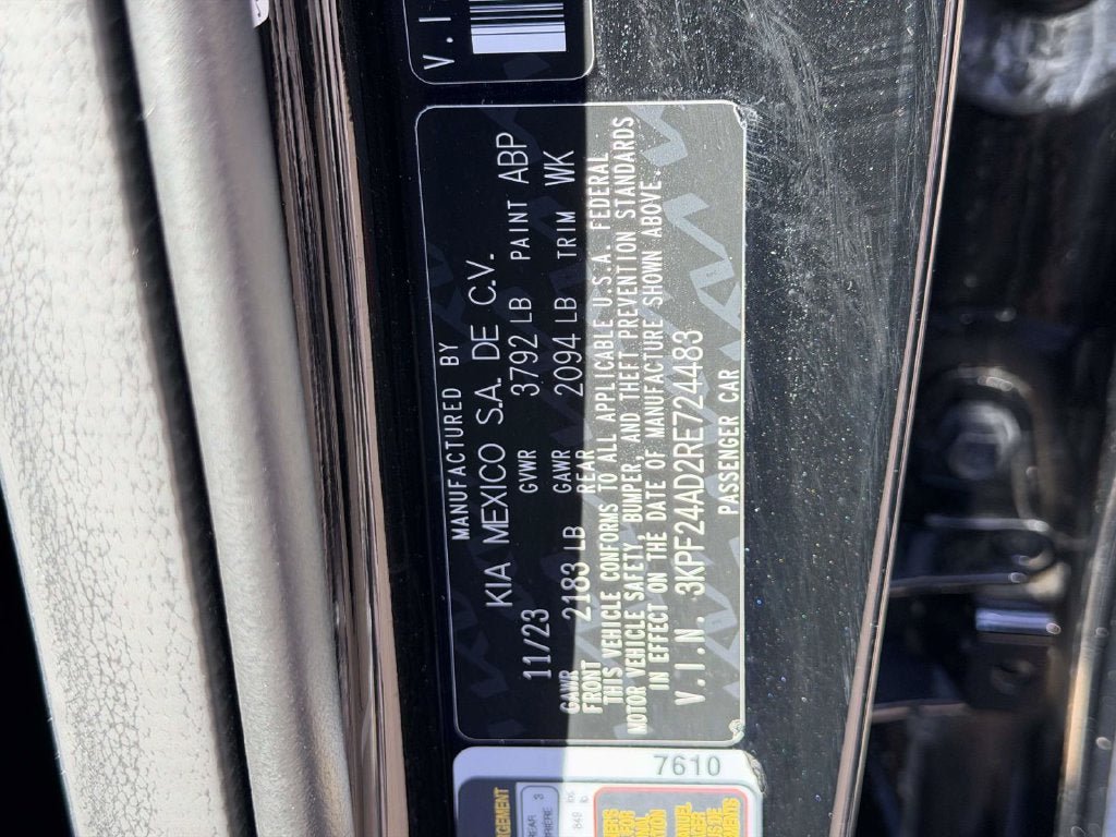 Used 2024 Kia Forte LXS FWD image 16