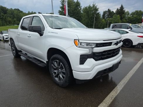 Used 2023 Chevrolet Silverado 1500 RST AWD/4WD image 4