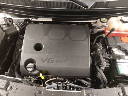 Used 2022 Chevrolet Traverse LT w/ LPO, Floor Liner Package AWD/4WD image 30