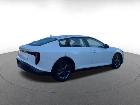 Used 2025 Kia K4 FWD image 12