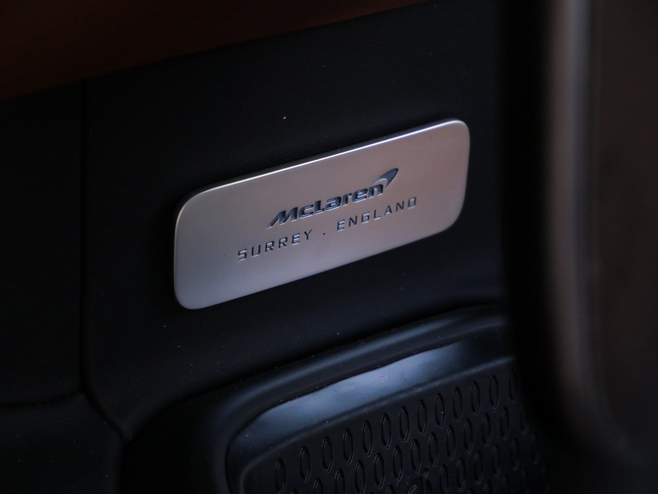 Used 2026 McLaren Artura RWD image 24