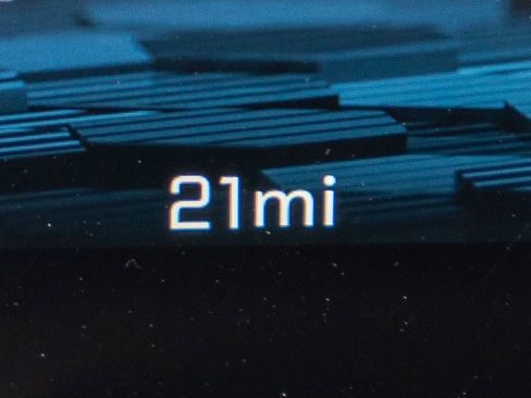 New 2026 Chevrolet Suburban High Country image 22