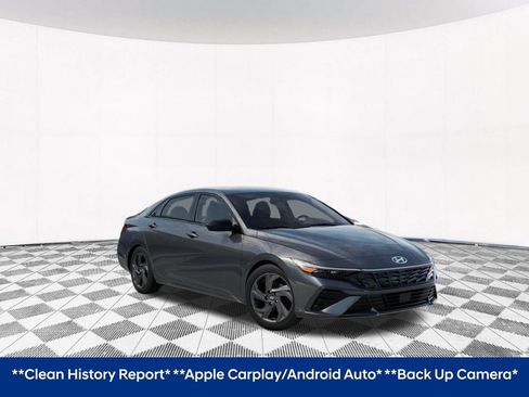 Used 2026 Hyundai Elantra Sport FWD image 2