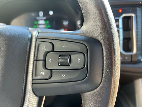 Used 2022 GMC Yukon XL Denali image 20