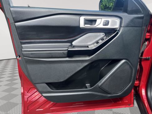 Used 2023 Ford Explorer ST w/ Equipment Group 401A AWD/4WD image 18