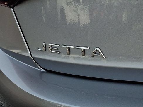 Certified 2023 Volkswagen Jetta Sport FWD image 33