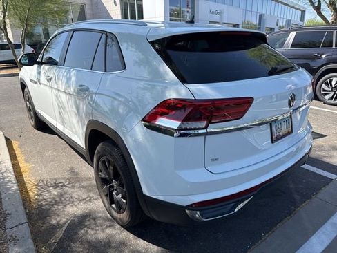 Used 2021 Volkswagen Atlas Cross Sport SE image 5
