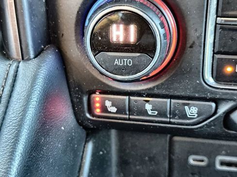 Used 2021 Chevrolet Suburban High Country image 40