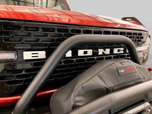 Used 2023 Ford Bronco Wildtrak AWD/4WD image 29