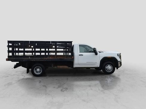 Used 2024 GMC Sierra 3500 Pro w/ Convenience Package AWD/4WD image 9