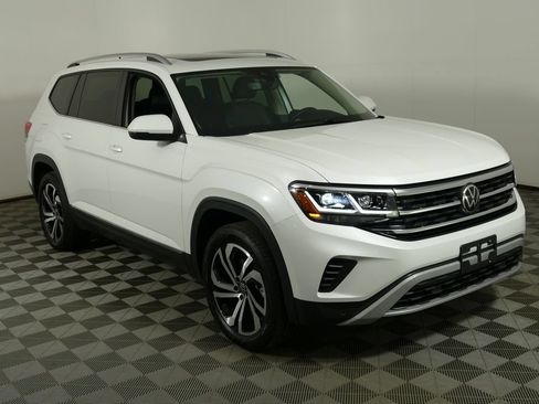 Used 2023 Volkswagen Atlas SEL AWD/4WD image 1
