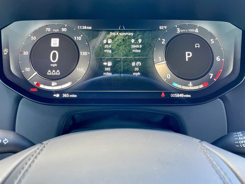 Certified 2025 Land Rover Range Rover Sport AWD/4WD image 24