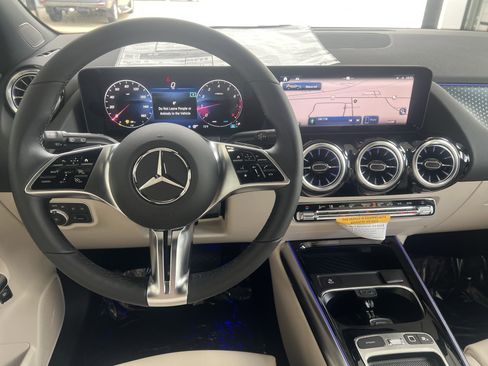 Certified 2025 Mercedes-Benz GLA 250 image 28