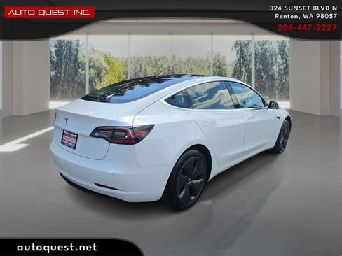 Used 2018 Tesla Model 3 Long Range RWD image 5