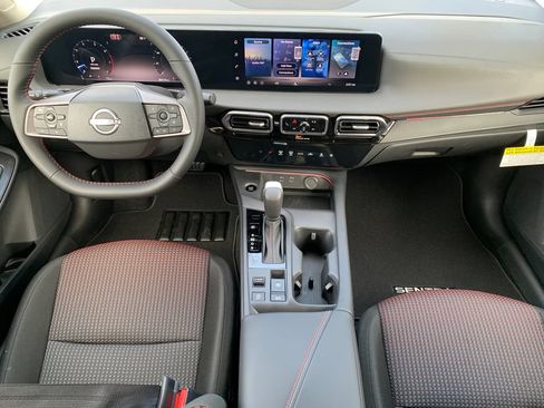 New 2026 Nissan Sentra SR FWD image 11