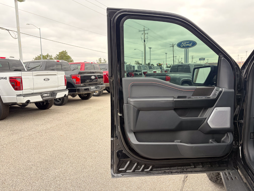 Used 2025 Ford F150 Raptor AWD/4WD image 12