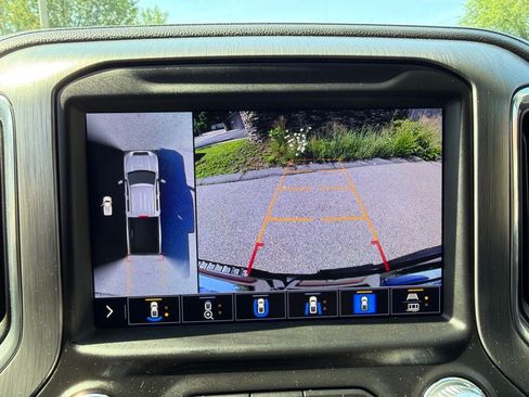 Used 2020 GMC Sierra 2500 Denali w/ Denali Ultimate Package AWD/4WD image 28