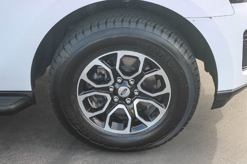Certified 2024 Ford Expedition XLT AWD/4WD image 10