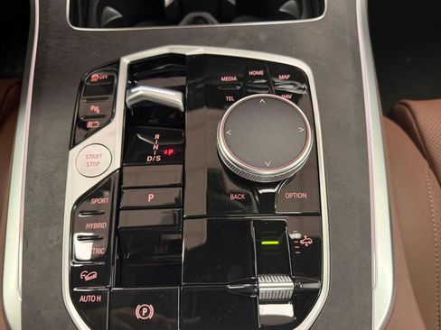 New 2026 BMW X5 xDrive50e image 15