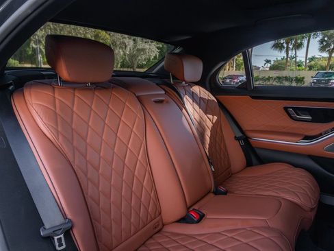 Used 2023 Mercedes-Benz S 580 4MATIC Sedan image 23
