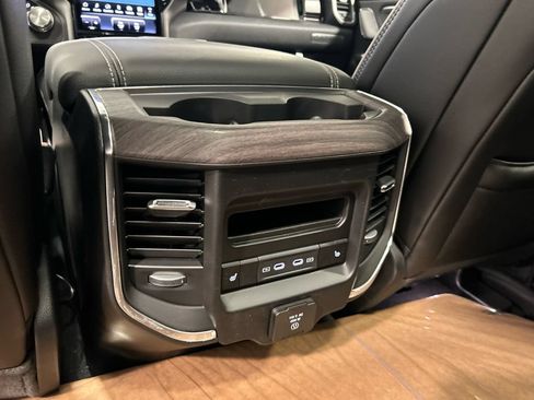 New 2026 RAM 1500 Laramie AWD/4WD image 30