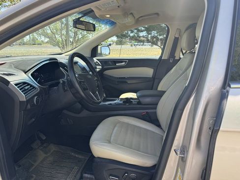 Used 2017 Ford Edge SEL w/ Equipment Group 201A image 9