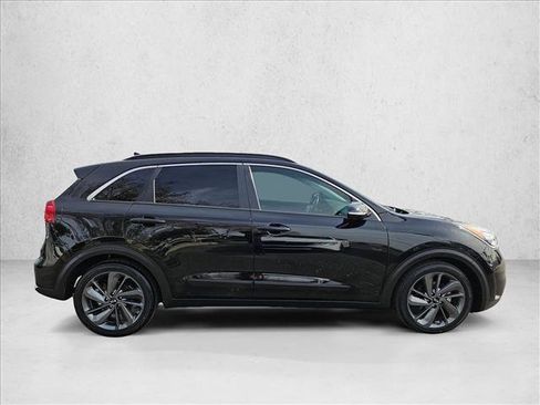 Used 2017 Kia Niro image 4