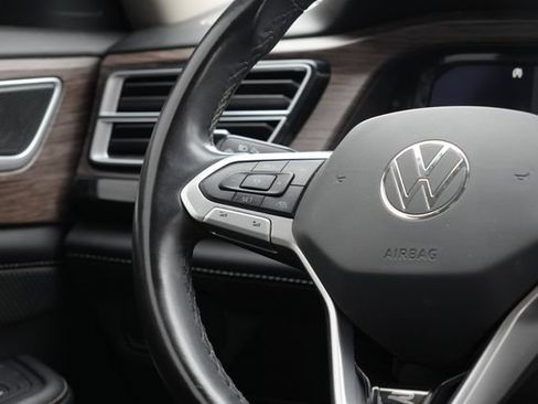 Used 2024 Volkswagen Atlas SEL Premium R-Line AWD/4WD image 17