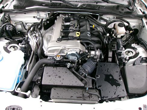 Used 2018 MAZDA MX-5 Miata Grand Touring image 10