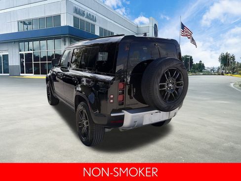 Used 2025 Land Rover Defender 110 S image 6