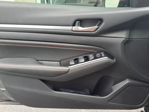 Used 2023 Nissan Altima 2.5 SR w/ SR Premium Package FWD image 22
