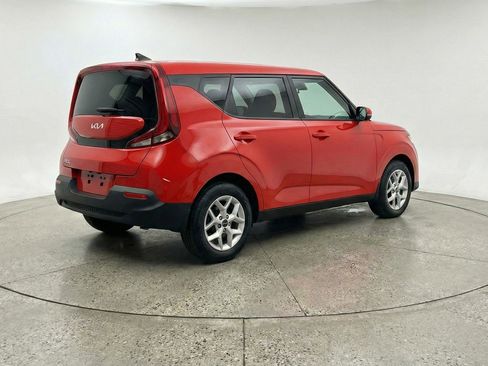 Used 2025 Kia Soul LX w/ LX Technology Package image 9