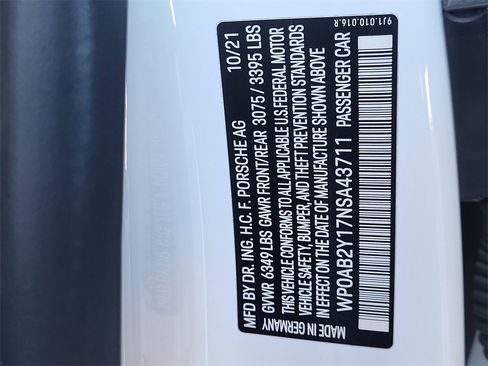 Used 2022 Porsche Taycan 4S image 21