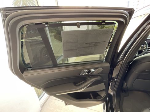 New 2026 BMW X5 M60i image 22