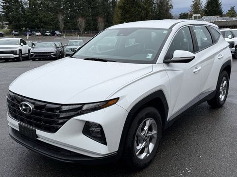 Certified 2022 Hyundai Tucson SE image 3
