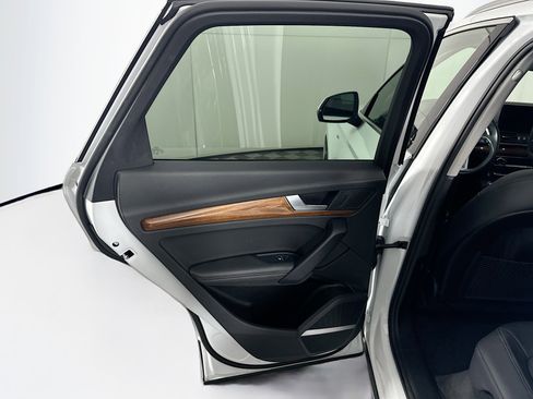 Used 2023 Audi Q5 2.0T Premium Plus w/ Premium Plus Package AWD/4WD image 25