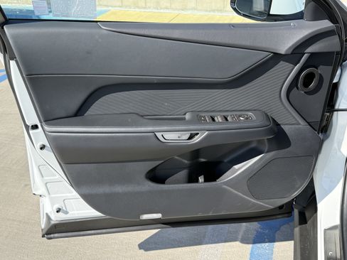 New 2026 Lexus ES 350e FWD image 16