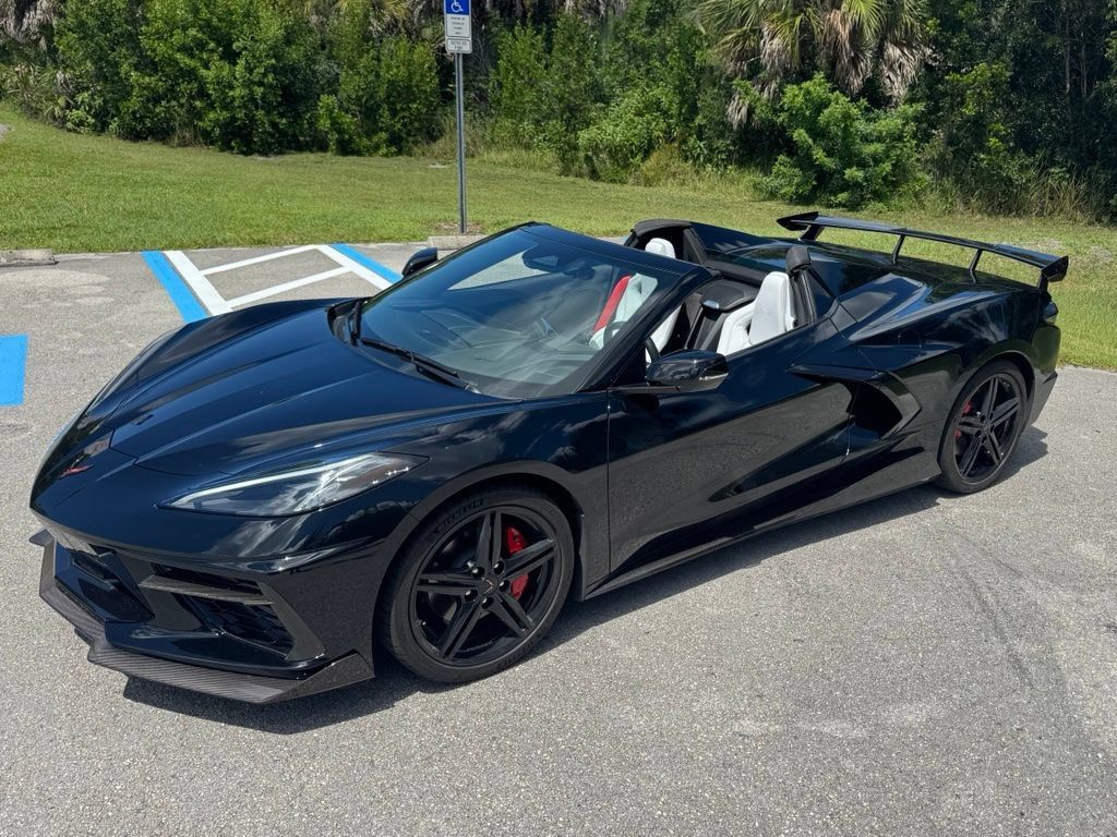 Used 2026 Chevrolet Corvette Stingray Convertible w/ 1LT RWD image 4